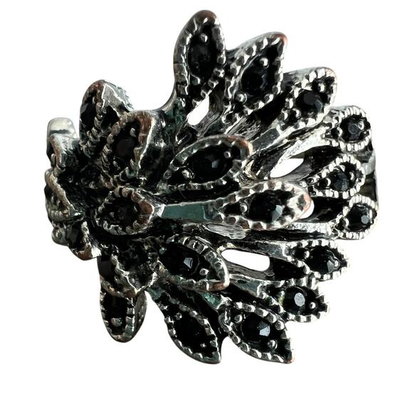 Black jewel elegant silver tone peacock cocktail statemnet ring - size 7.25 - Picture 1 of 6